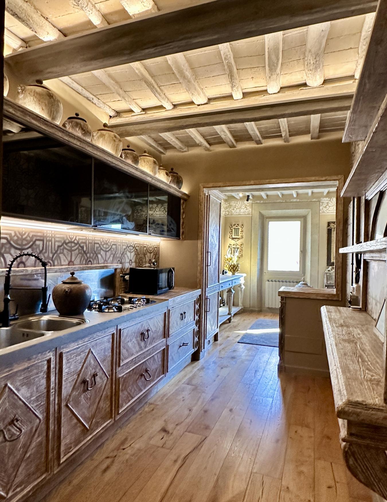 Florence, FI, Italy, 1 Bedroom Bedrooms, ,1 BathroomBathrooms,Residential,For Sale,1990258