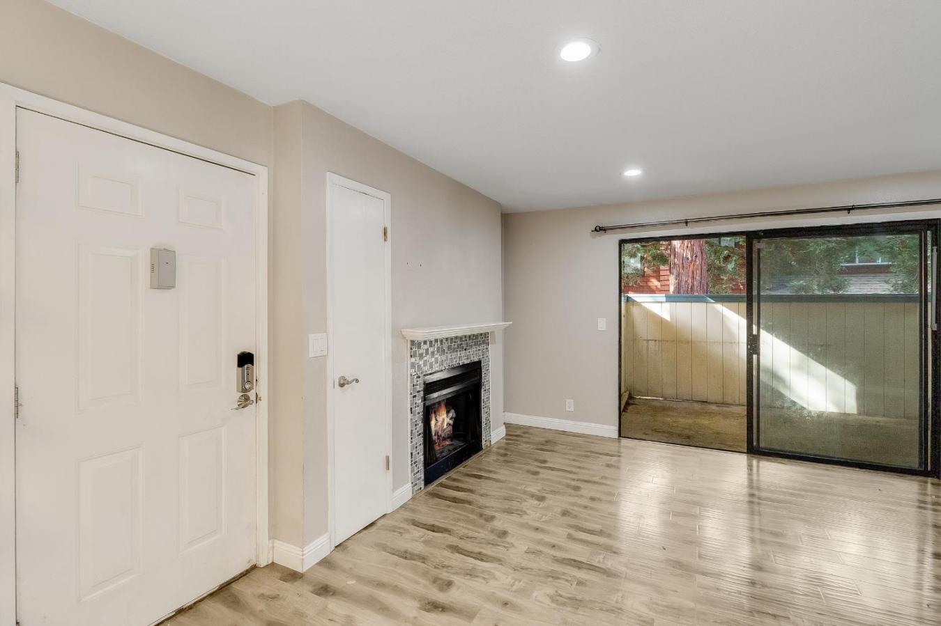 Union City, Alameda, 94587, United States, 2 Bedrooms Bedrooms, ,2 BathroomsBathrooms,Residential,For Sale,1990257