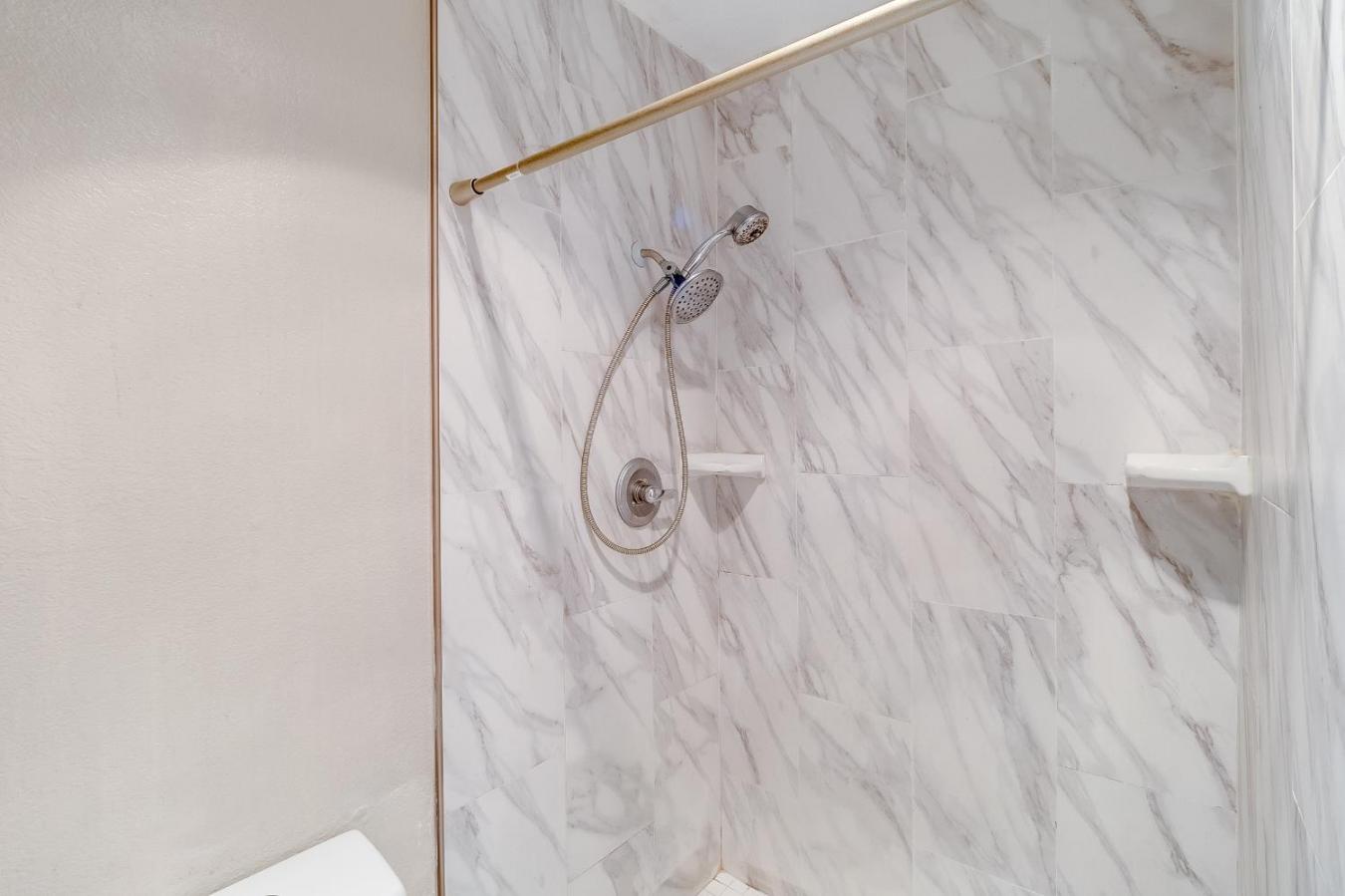 Union City, Alameda, 94587, United States, 2 Bedrooms Bedrooms, ,2 BathroomsBathrooms,Residential,For Sale,1990257