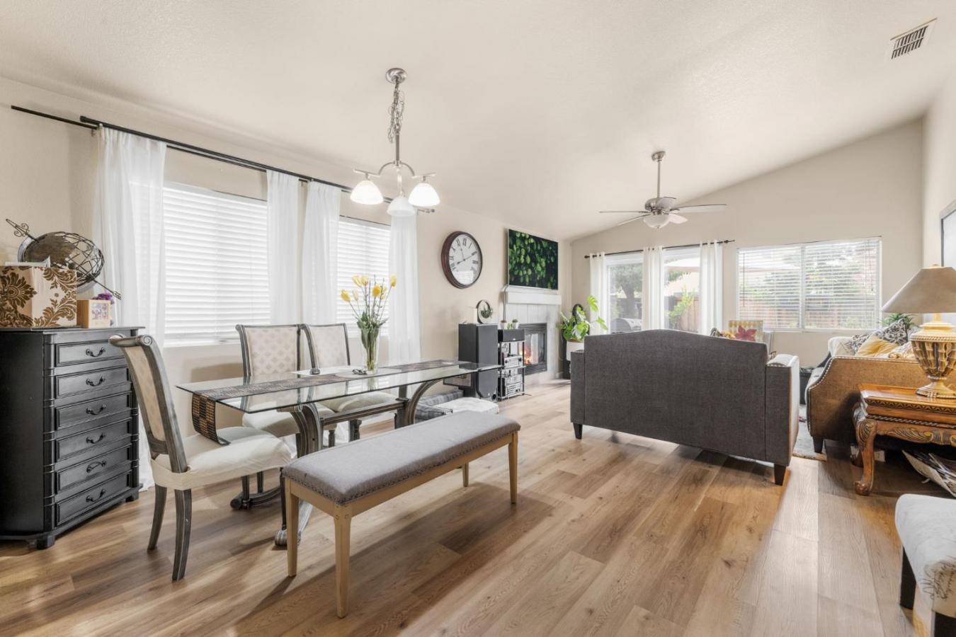 Sacramento, Sacramento, 95835, United States, 3 Bedrooms Bedrooms, ,2 BathroomsBathrooms,Residential,For Sale,1990259