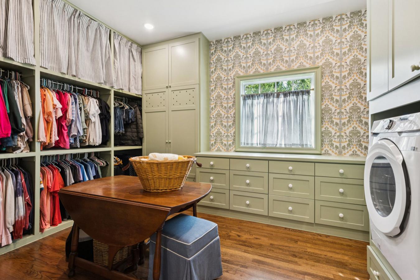 Rockwall, rockwall, 75087, United States, 5 Bedrooms Bedrooms, ,4 BathroomsBathrooms,Residential,For Sale,1990256