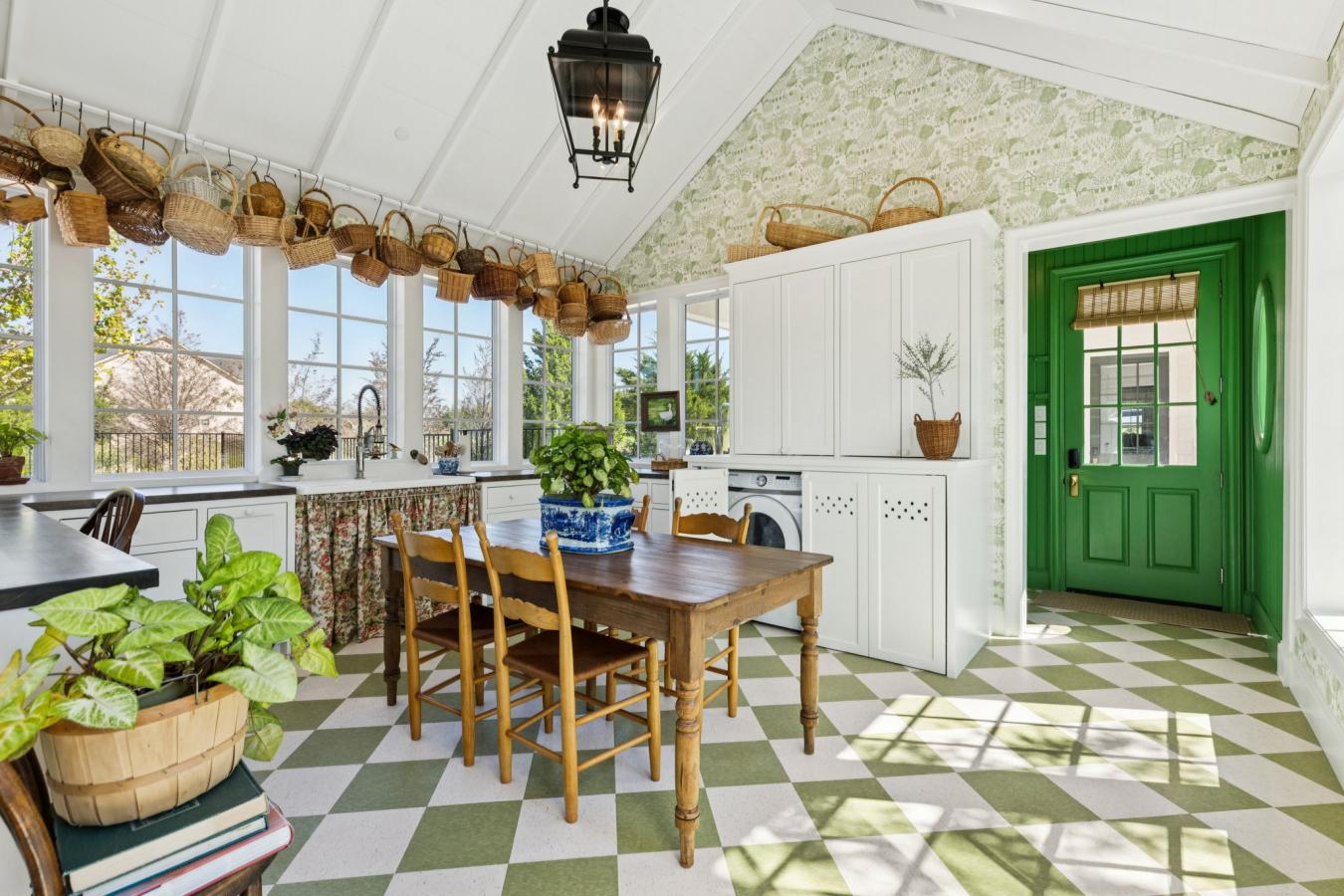 Rockwall, rockwall, 75087, United States, 5 Bedrooms Bedrooms, ,4 BathroomsBathrooms,Residential,For Sale,1990256