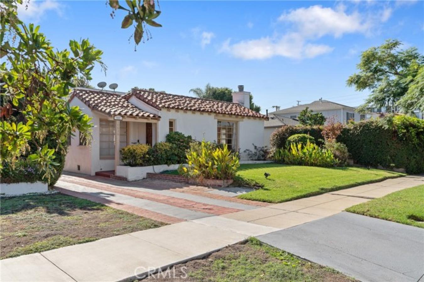 Los Angeles, Los Angeles, 90064, United States, 5 Bedrooms Bedrooms, ,4 BathroomsBathrooms,Residential,For Sale,1990543