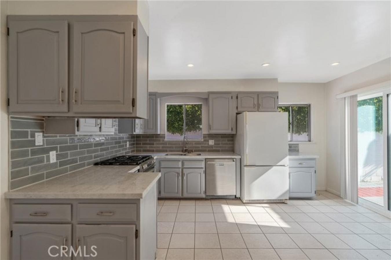 Los Angeles, Los Angeles, 90064, United States, 5 Bedrooms Bedrooms, ,4 BathroomsBathrooms,Residential,For Sale,1990543