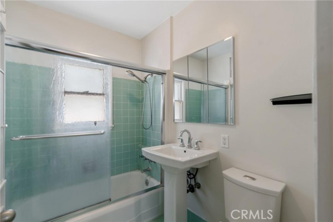 Los Angeles, Los Angeles, 90064, United States, 5 Bedrooms Bedrooms, ,4 BathroomsBathrooms,Residential,For Sale,1990543