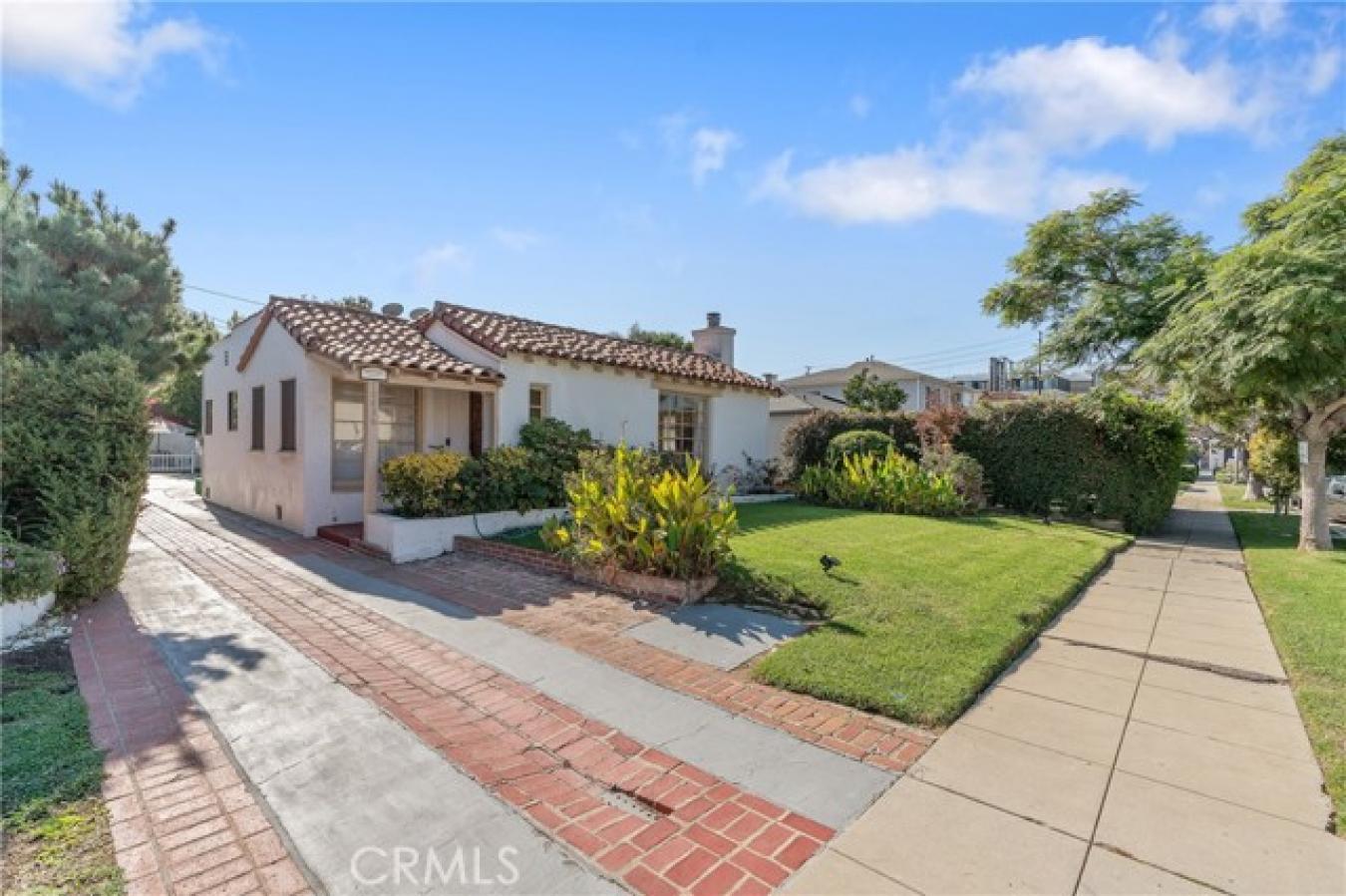 Los Angeles, Los Angeles, 90064, United States, 5 Bedrooms Bedrooms, ,4 BathroomsBathrooms,Residential,For Sale,1990543