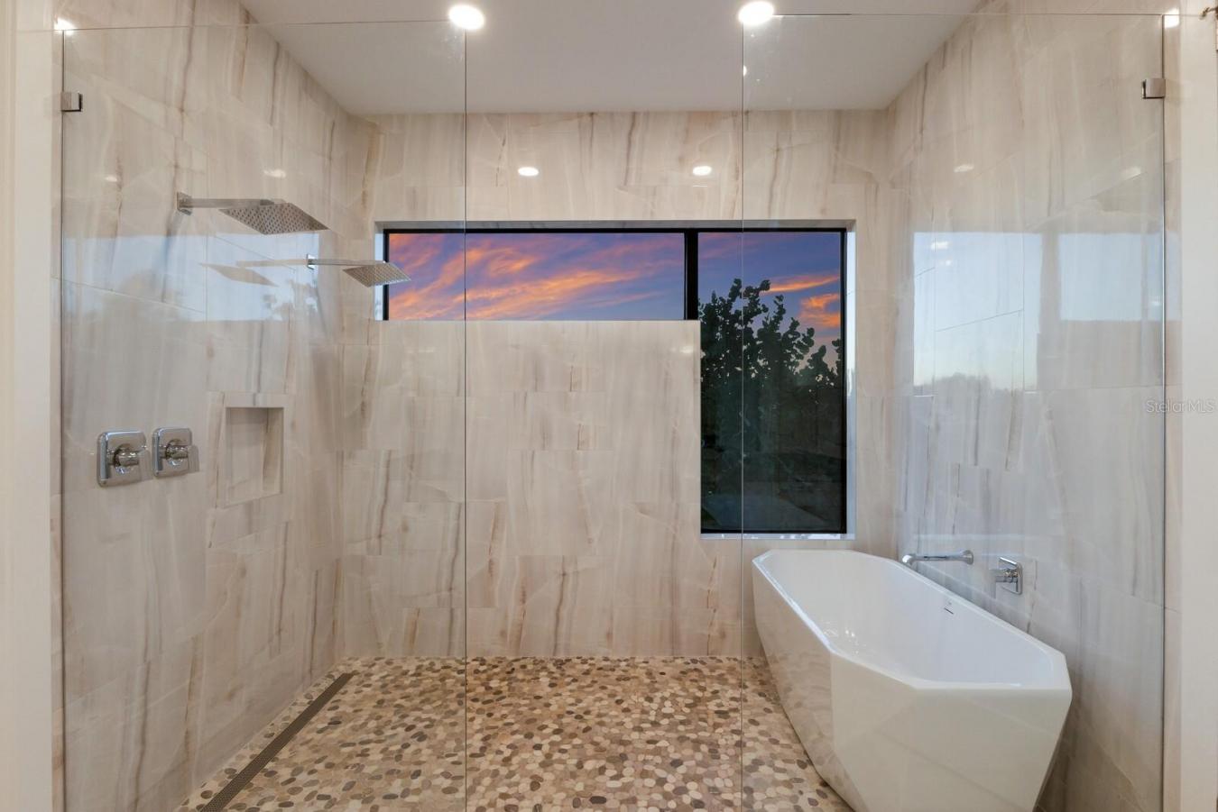 Longboat Key, Manatee, 34228, United States, 3 Bedrooms Bedrooms, ,3 BathroomsBathrooms,Residential,For Sale,1990539