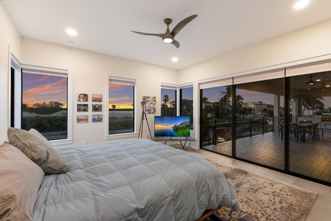 Longboat Key, Manatee, 34228, United States, 3 Bedrooms Bedrooms, ,3 BathroomsBathrooms,Residential,For Sale,1990539