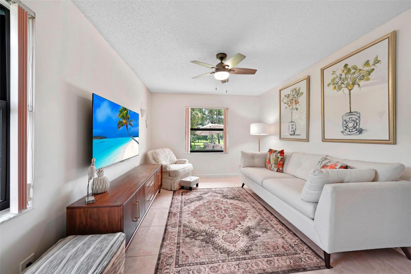 Davie, Broward, 33328, United States, 4 Bedrooms Bedrooms, ,2 BathroomsBathrooms,Residential,For Sale,1990540