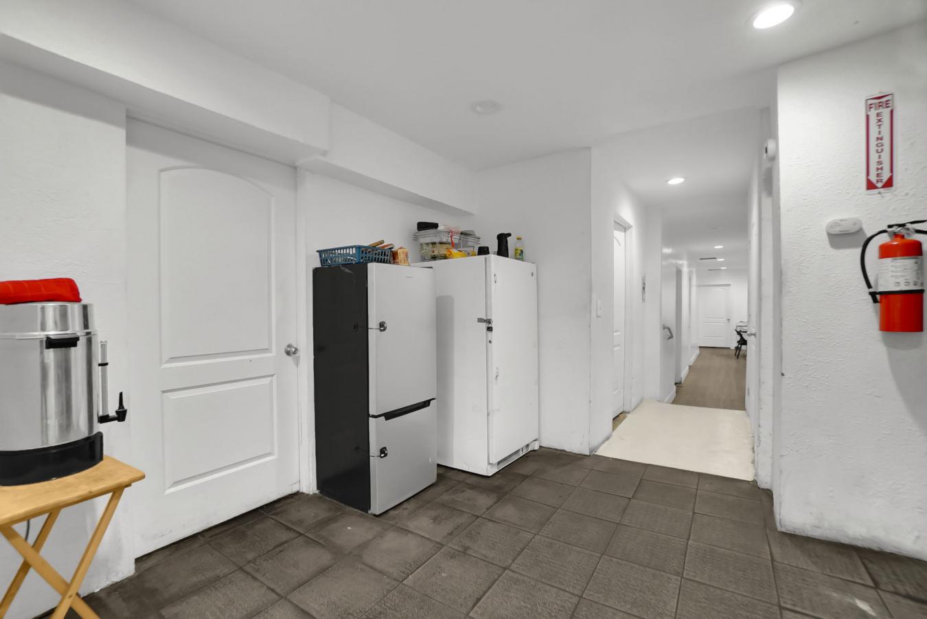 Inglewood, Los Angeles, 90305, United States, 6 Bedrooms Bedrooms, ,3 BathroomsBathrooms,Residential,For Sale,1990535