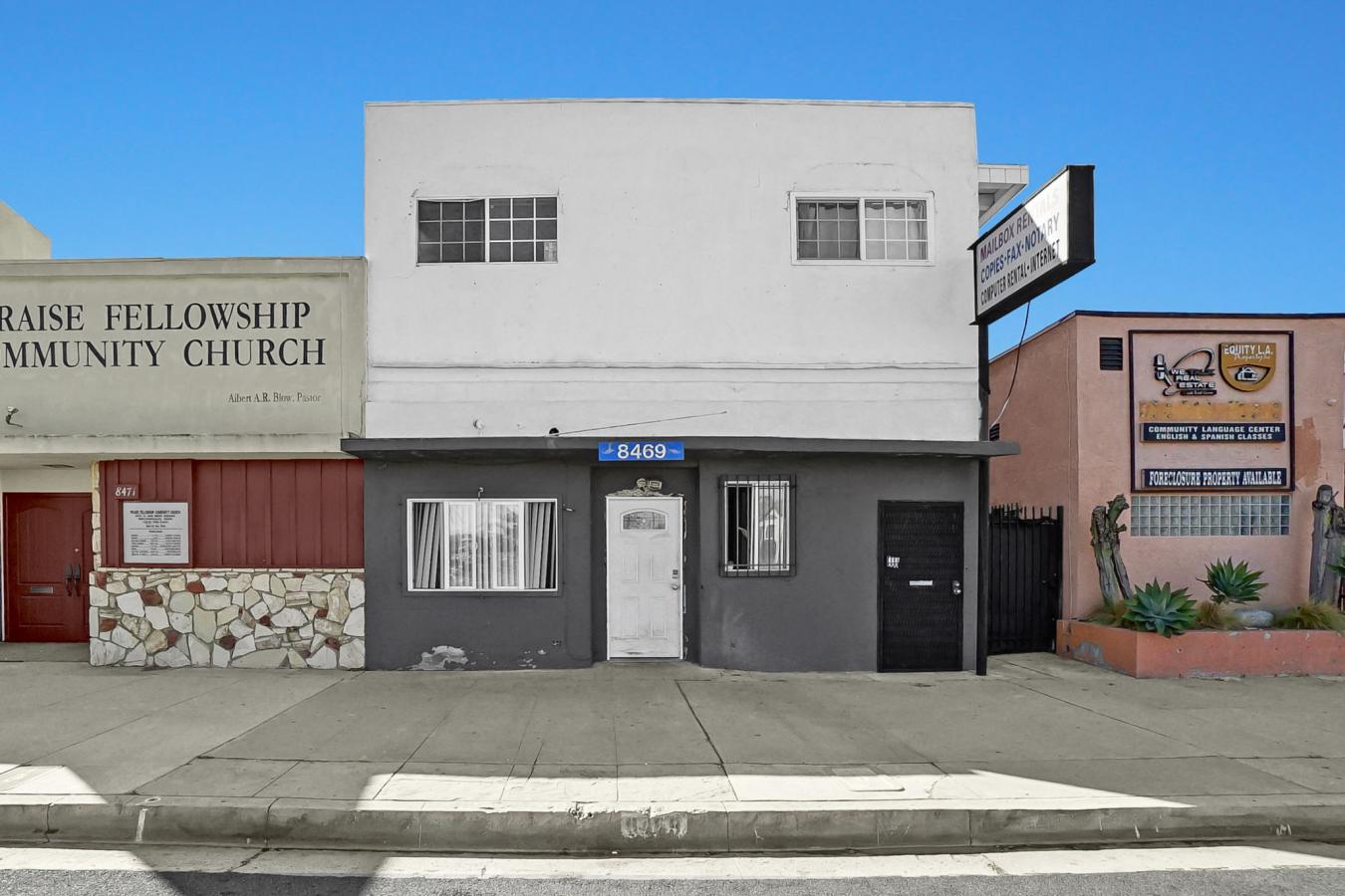 Inglewood, Los Angeles, 90305, United States, 6 Bedrooms Bedrooms, ,3 BathroomsBathrooms,Residential,For Sale,1990535 Inglewood, Los Angeles, 90305, United States, 6 Bedrooms Bedrooms, ,3 BathroomsBathrooms,Residential,For Sale,1990535