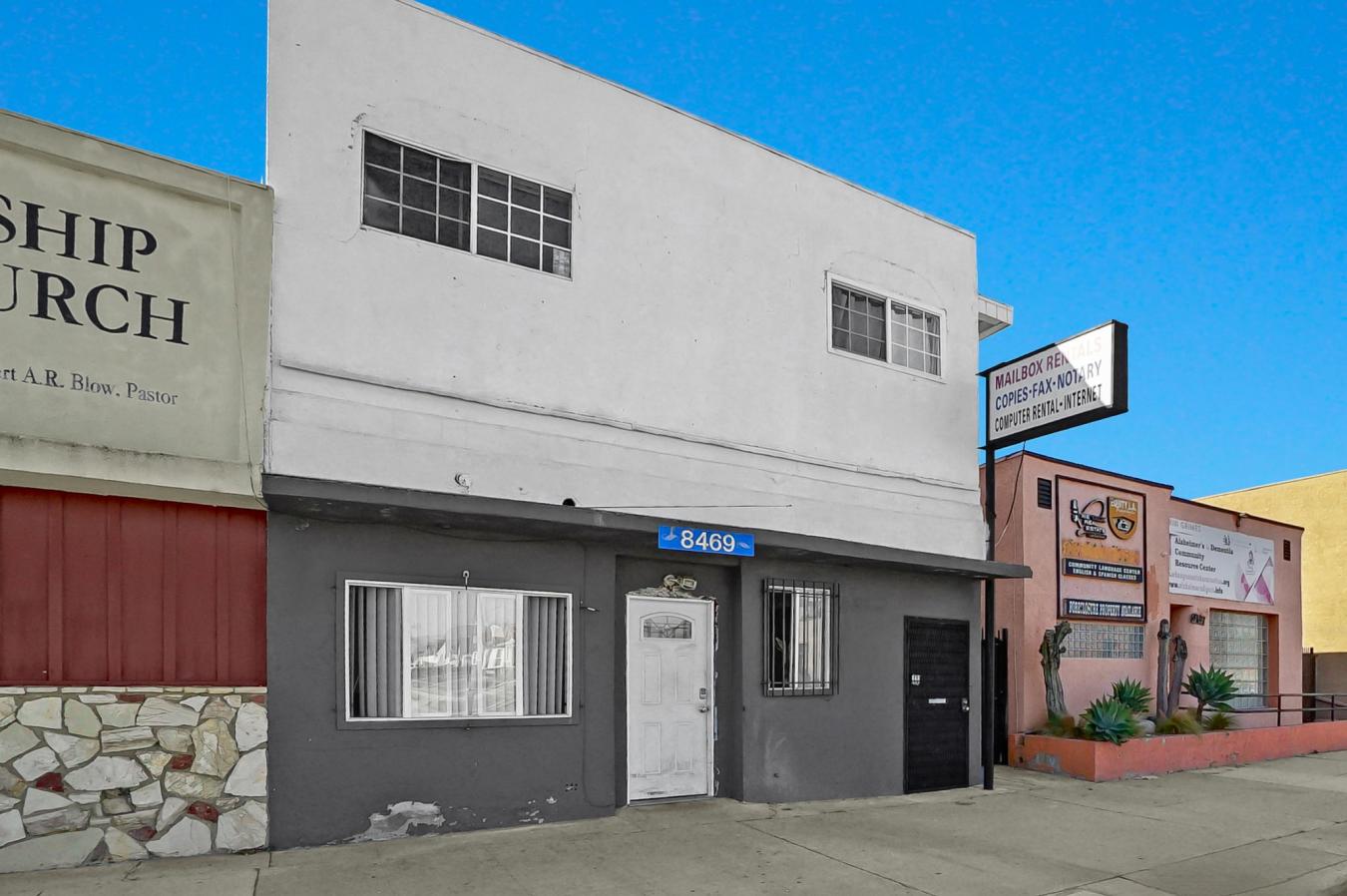 Inglewood, Los Angeles, 90305, United States, 6 Bedrooms Bedrooms, ,3 BathroomsBathrooms,Residential,For Sale,1990535