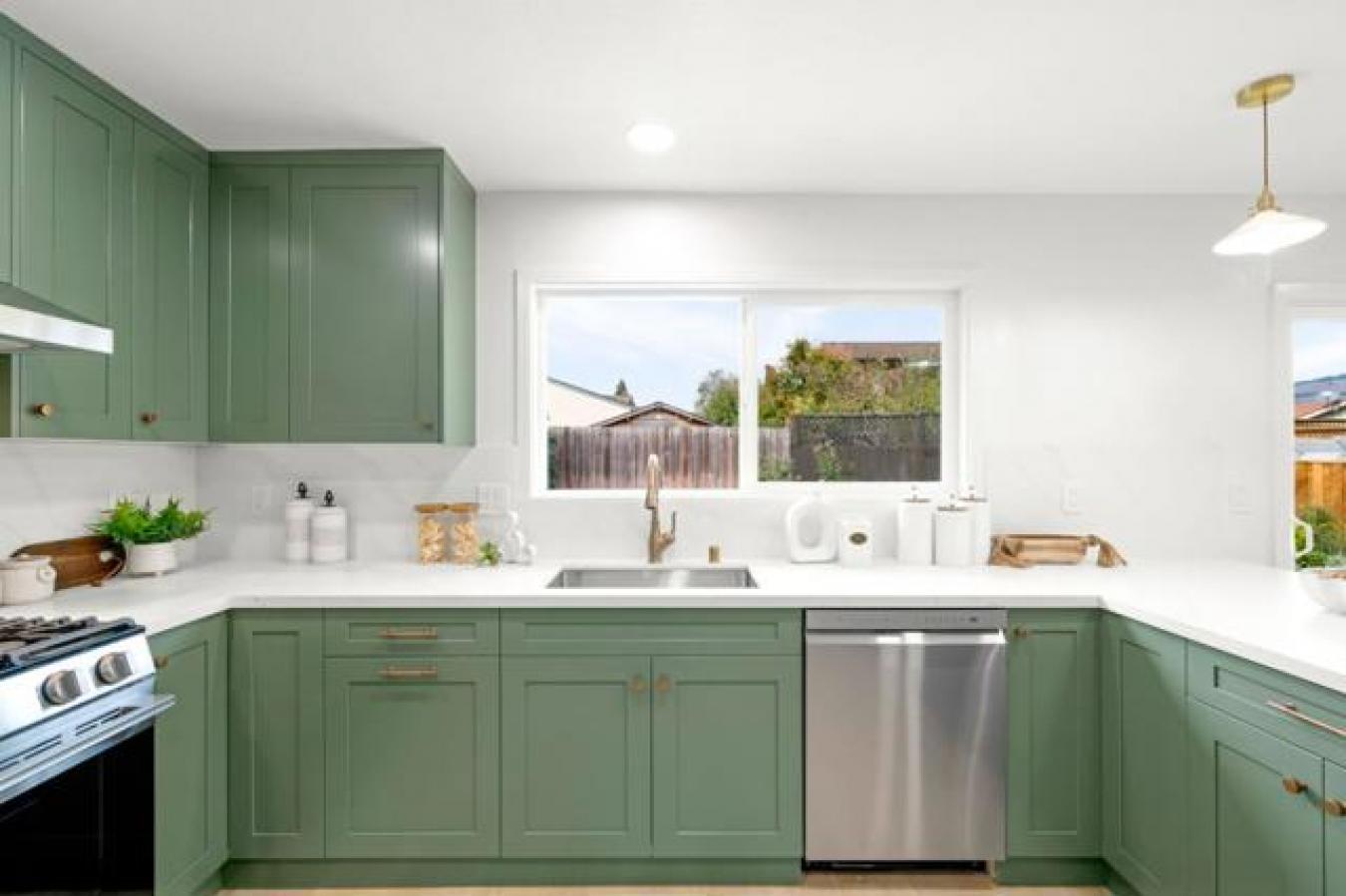 Novato, Marin, 94947, United States, 4 Bedrooms Bedrooms, ,2 BathroomsBathrooms,Residential,For Sale,1990533