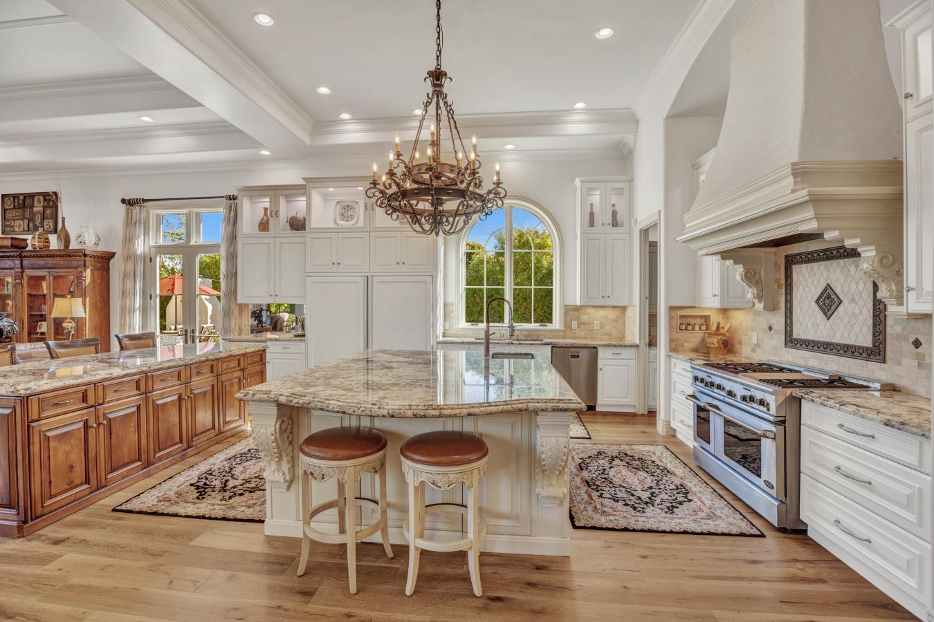 Paradise Valley, Arizona, 85253, United States, 5 Bedrooms Bedrooms, ,5 BathroomsBathrooms,Residential,For Sale,1990254