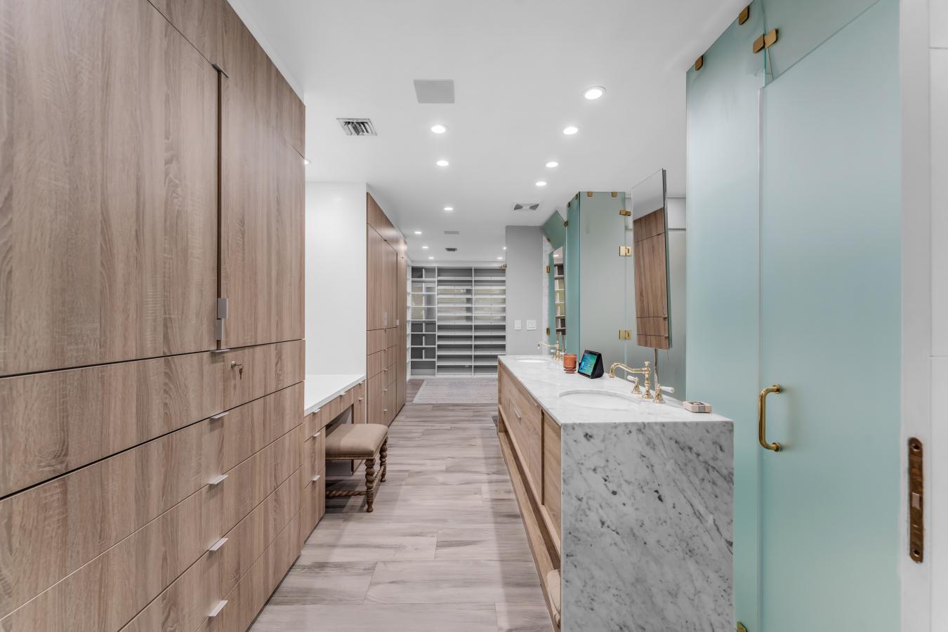 Coral Gables, Miami Dade, 33133, United States, 5 Bedrooms Bedrooms, ,5 BathroomsBathrooms,Residential,For Sale,1990532