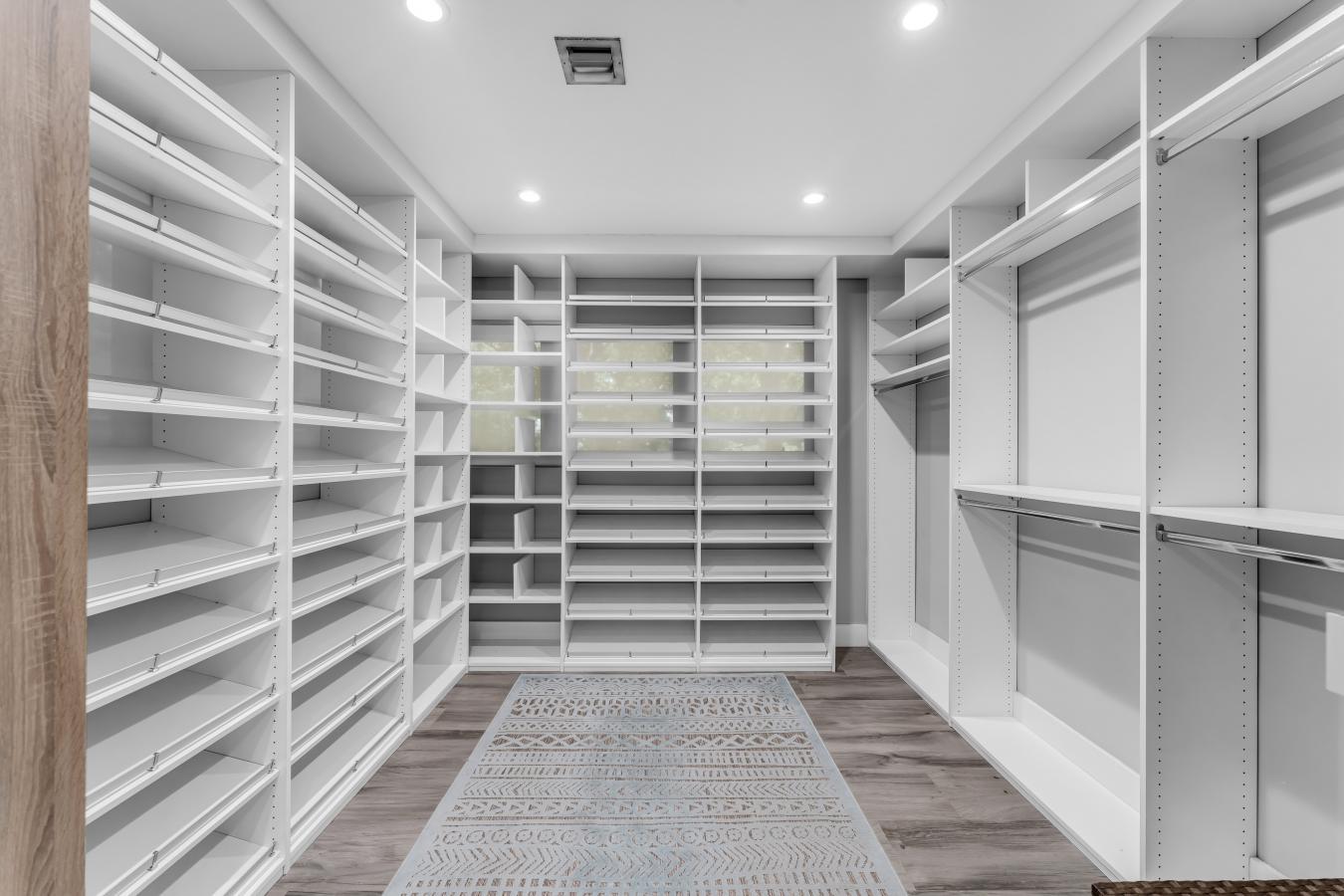 Coral Gables, Miami Dade, 33133, United States, 5 Bedrooms Bedrooms, ,5 BathroomsBathrooms,Residential,For Sale,1990532