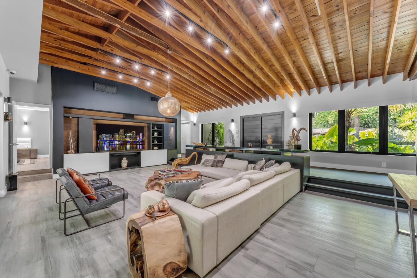 Coral Gables, Miami Dade, 33133, United States, 5 Bedrooms Bedrooms, ,5 BathroomsBathrooms,Residential,For Sale,1990532