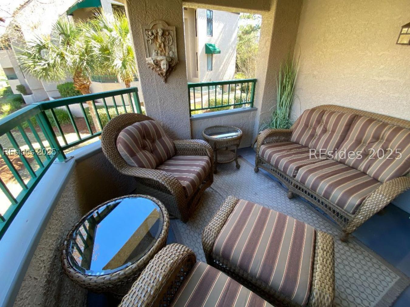 Hilton Head Island, Beaufort, 29928, United States, 2 Bedrooms Bedrooms, ,-1 BathroomBathrooms,Residential,For Sale,1990534