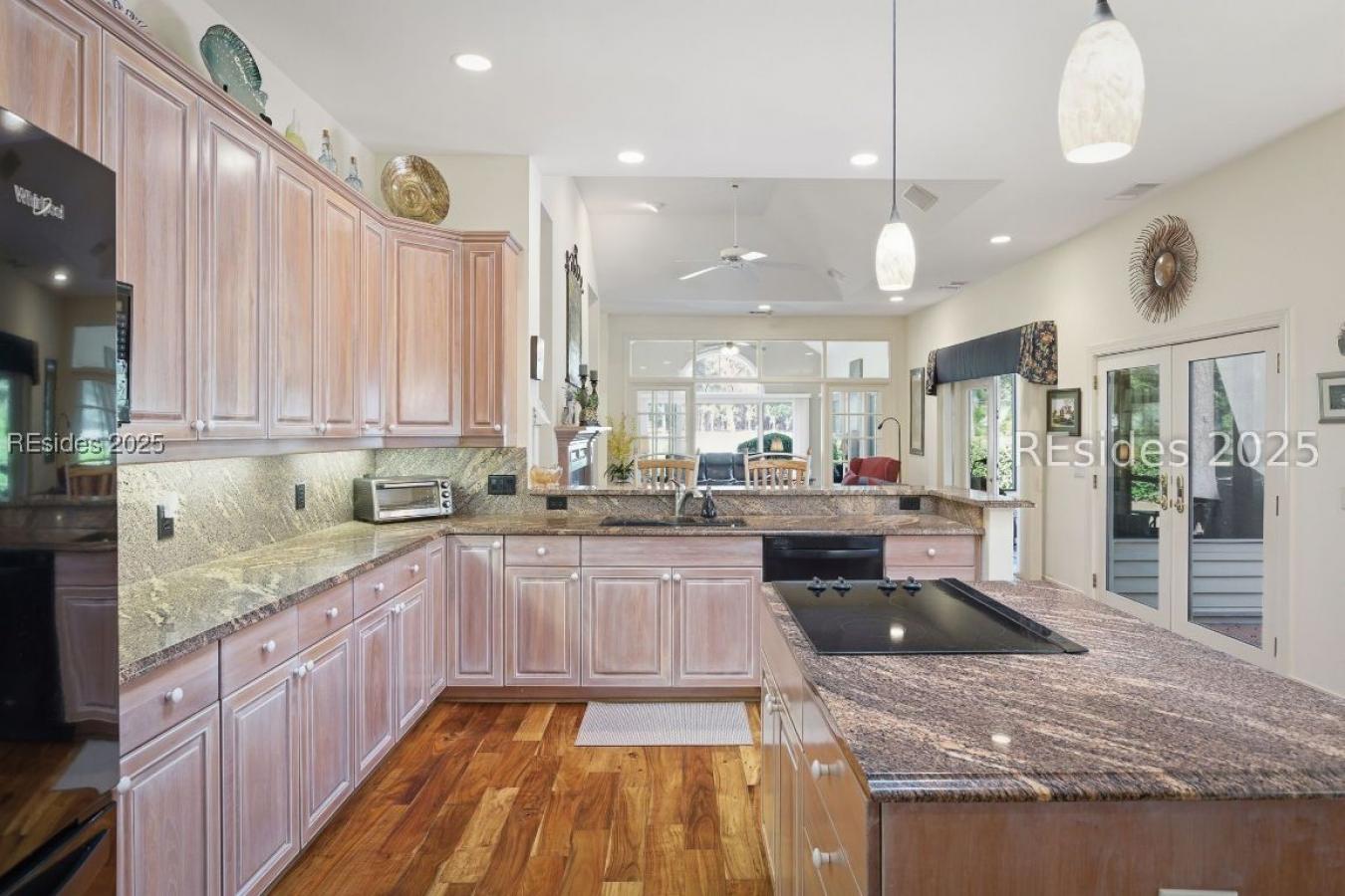 Hilton Head Island, Beaufort, 29926, United States, 4 Bedrooms Bedrooms, ,3 BathroomsBathrooms,Residential,For Sale,1990530