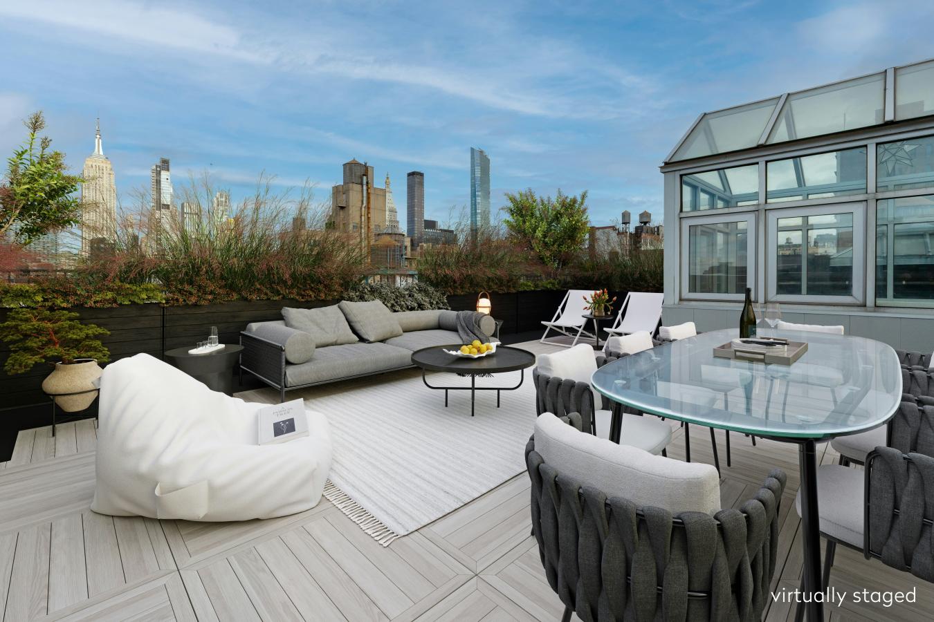 Chelsea, New York, 10011, United States, 3 Bedrooms Bedrooms, ,2 BathroomsBathrooms,Residential,For Sale,1990527