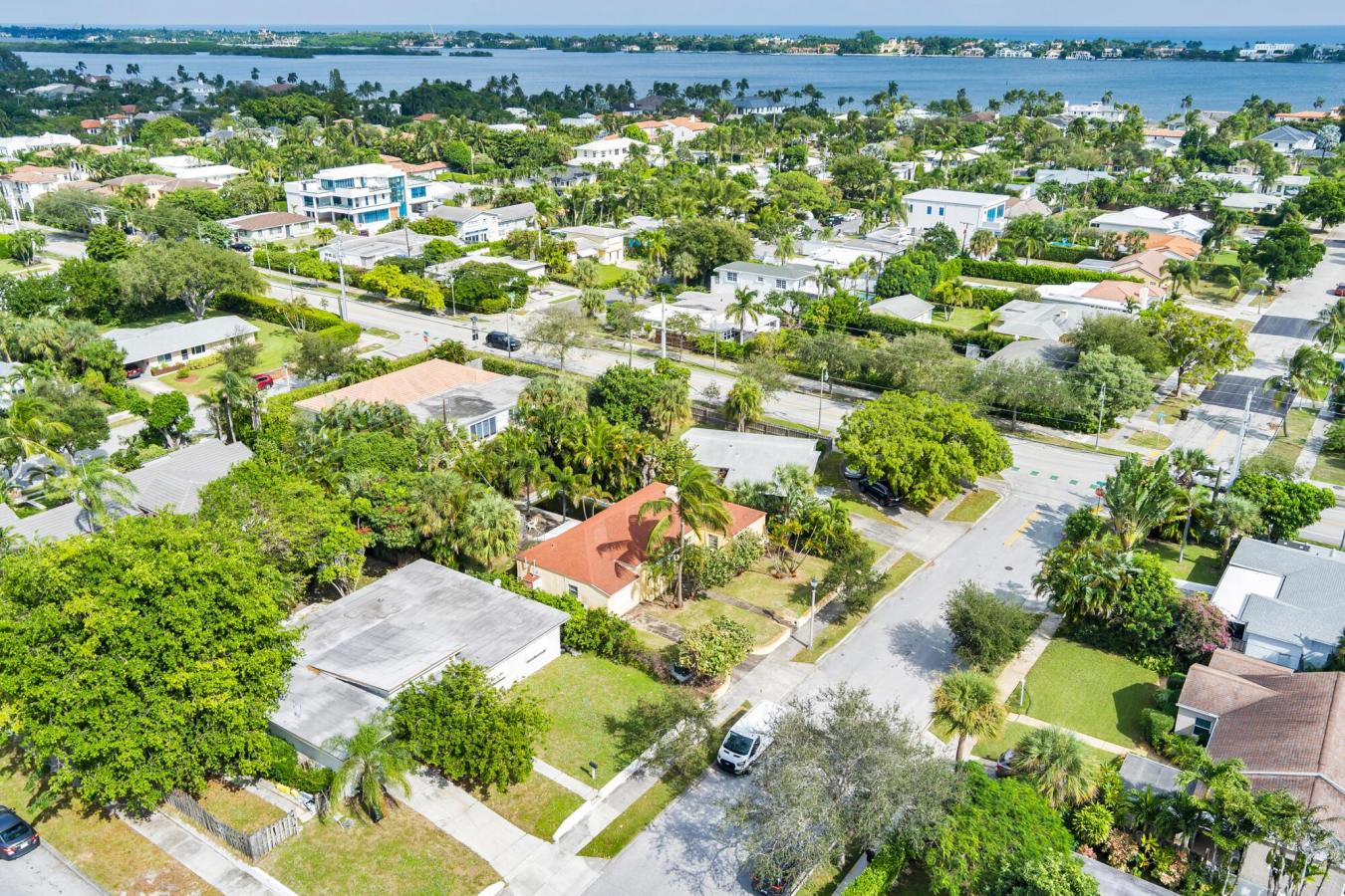 West Palm Beach, Florida, 33405, United States, 2 Bedrooms Bedrooms, ,2 BathroomsBathrooms,Residential,For Sale,1990518