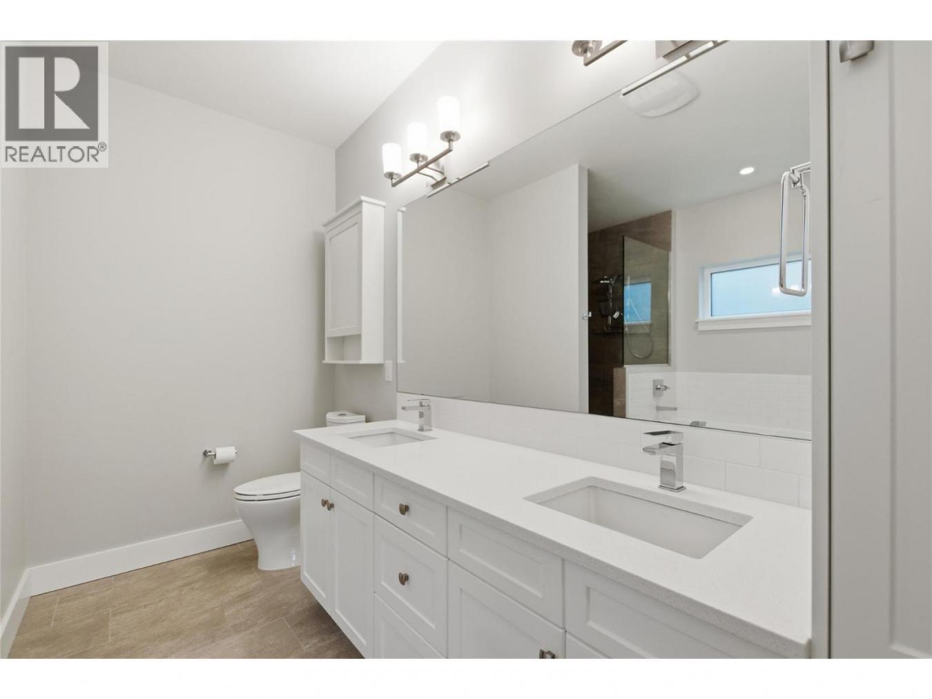 Penticton, BC, V2A 0B1, Canada, 3 Bedrooms Bedrooms, ,3 BathroomsBathrooms,Residential,For Sale,1990854