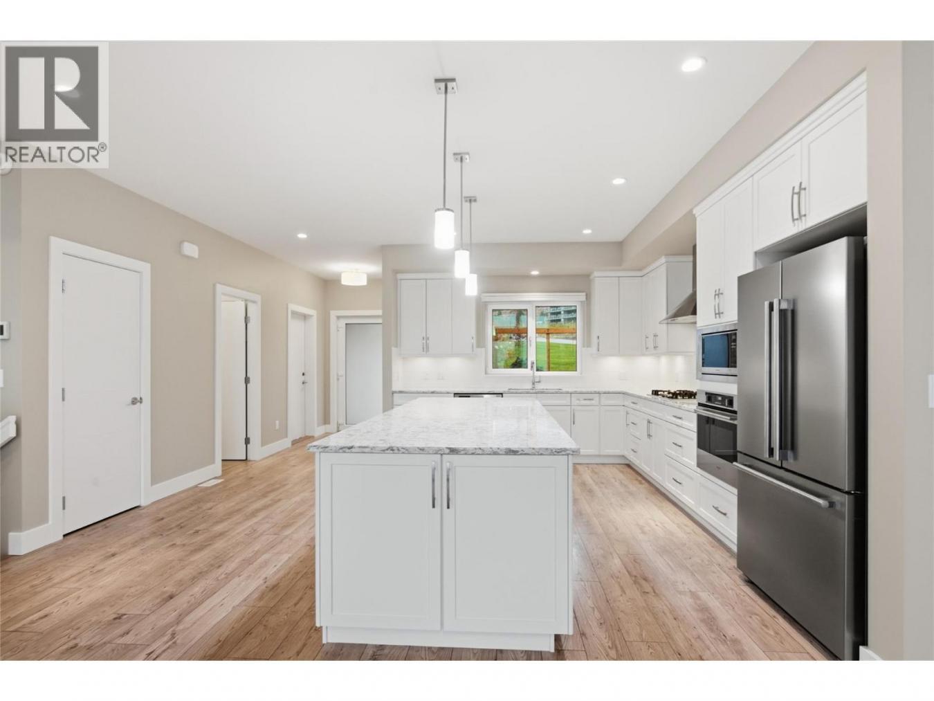 Penticton, BC, V2A 0B1, Canada, 3 Bedrooms Bedrooms, ,3 BathroomsBathrooms,Residential,For Sale,1990854