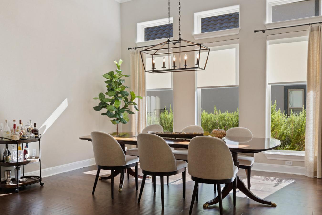 Austin, Travis, 78732, United States, 4 Bedrooms Bedrooms, ,4 BathroomsBathrooms,Residential,For Sale,1990852