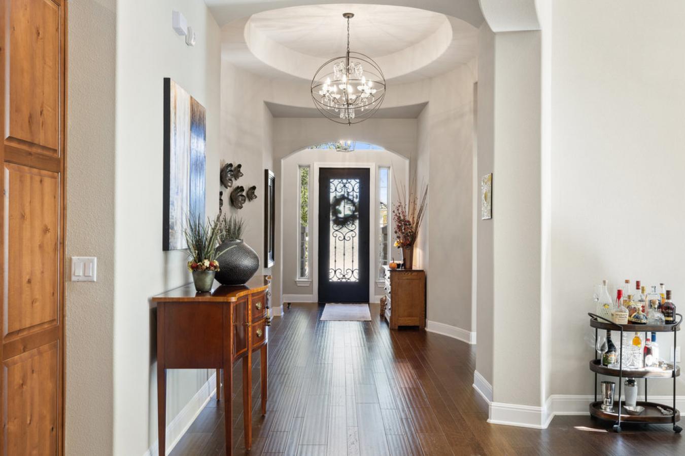 Austin, Travis, 78732, United States, 4 Bedrooms Bedrooms, ,4 BathroomsBathrooms,Residential,For Sale,1990852