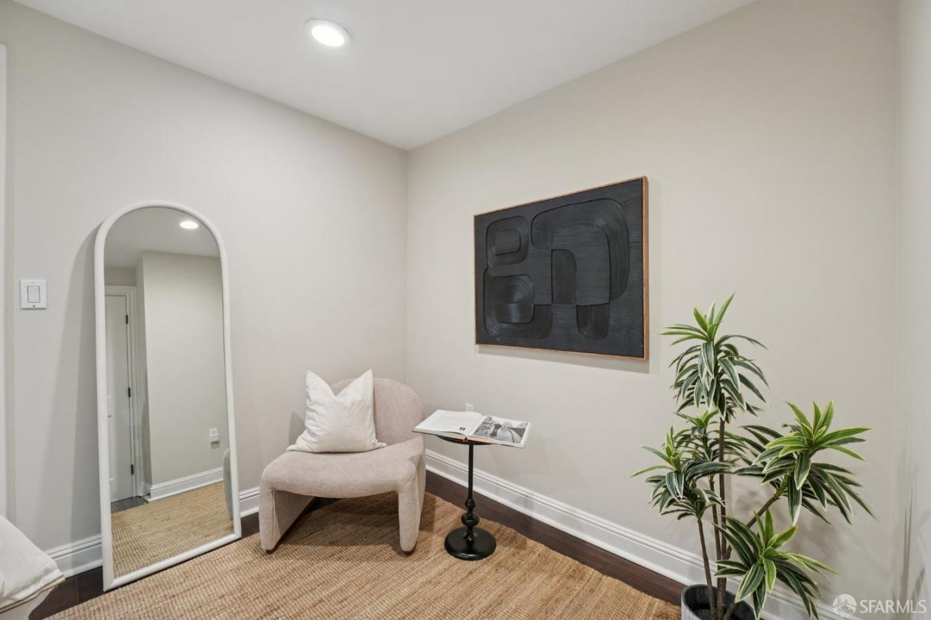 San Francisco, San Francisco, 94114, United States, 3 Bedrooms Bedrooms, ,2 BathroomsBathrooms,Residential,For Sale,1990849