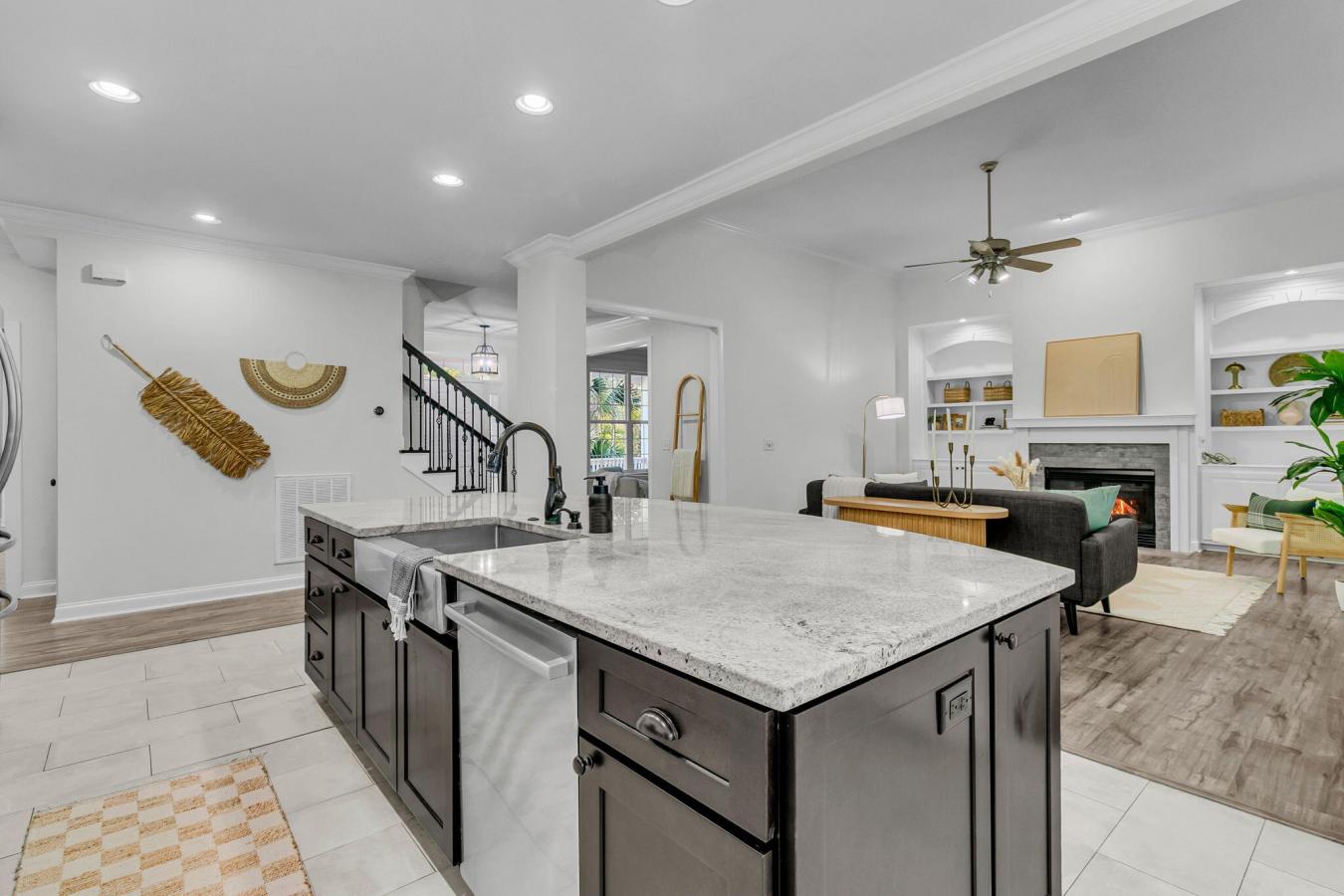 Mount Pleasant, Charleston, 29466, United States, 5 Bedrooms Bedrooms, ,4 BathroomsBathrooms,Residential,For Sale,1990847