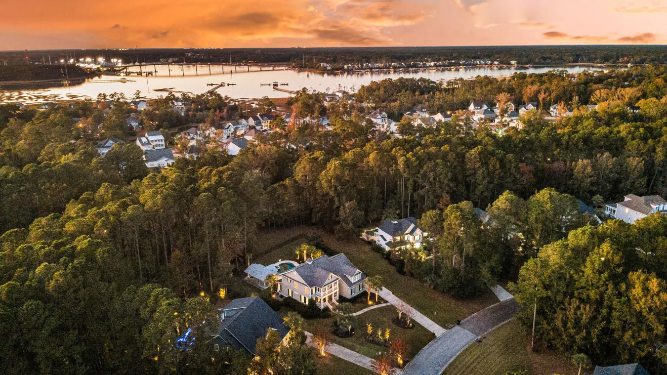 Mount Pleasant, Charleston, 29466, United States, 5 Bedrooms Bedrooms, ,4 BathroomsBathrooms,Residential,For Sale,1990847