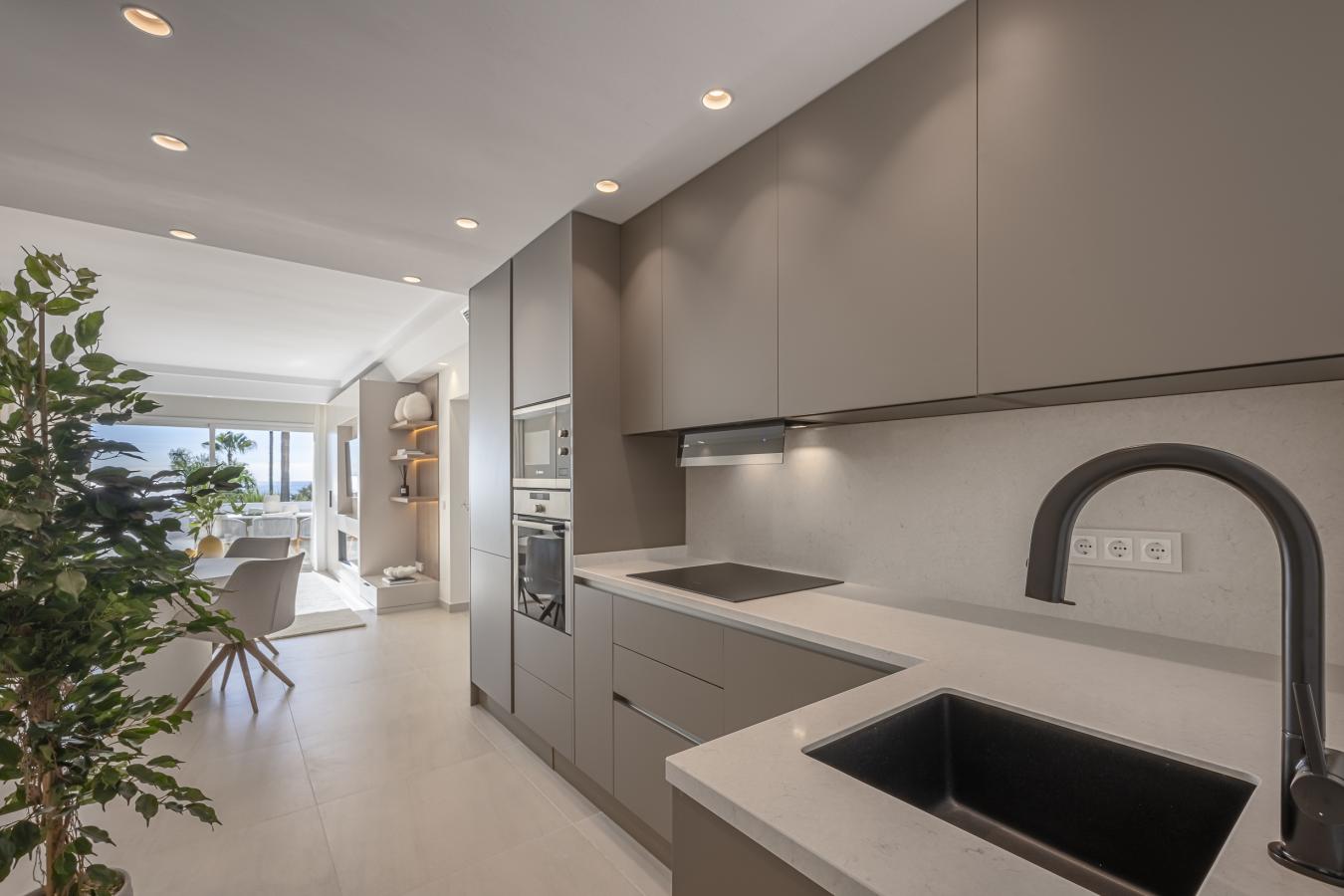 Estepona, Málaga, 29680, Spain, 2 Bedrooms Bedrooms, ,2 BathroomsBathrooms,Residential,For Sale,1992506