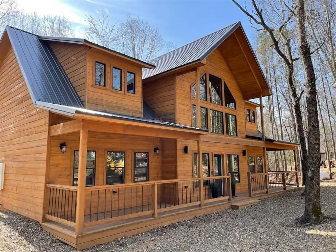 Broken Bow, McCurtain, 74728, United States, 4 Bedrooms Bedrooms, ,4 BathroomsBathrooms,Residential,For Sale,1990842