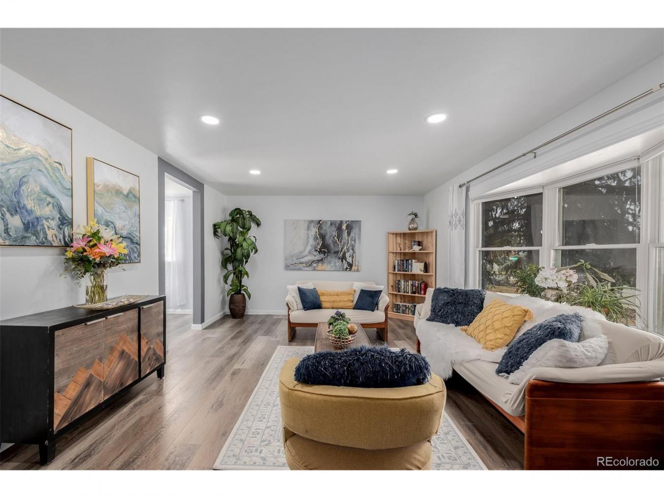 Boulder, Boulder, 80301, United States, 6 Bedrooms Bedrooms, ,4 BathroomsBathrooms,Residential,For Sale,1992504