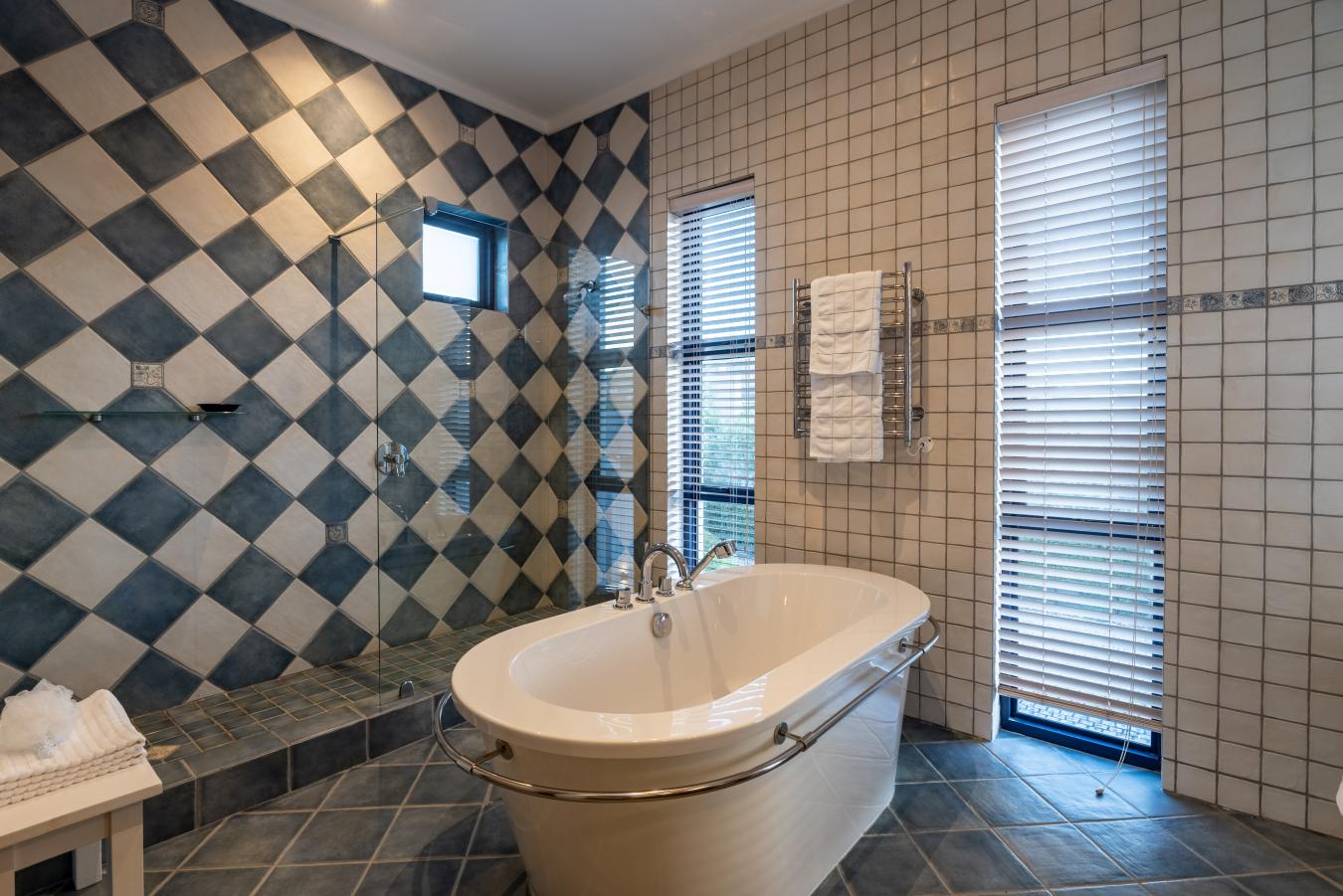 Plettenberg Bay, 6600, South Africa, 7 Bedrooms Bedrooms, ,6 BathroomsBathrooms,Residential,For Sale,1992505