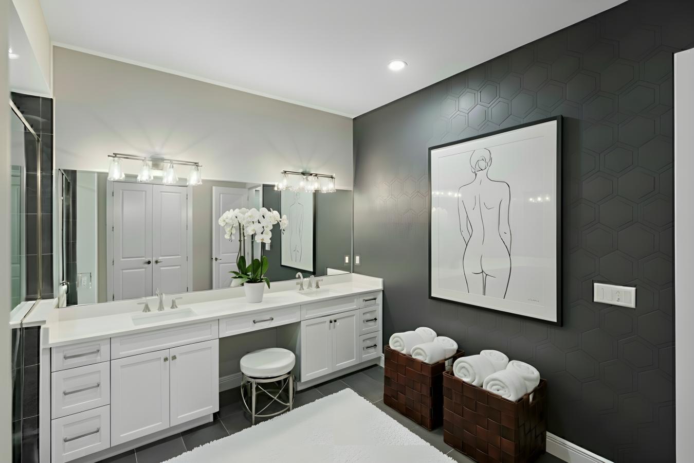 Sarasota, Sarasota, 34239, United States, 5 Bedrooms Bedrooms, ,4 BathroomsBathrooms,Residential,For Sale,1992502