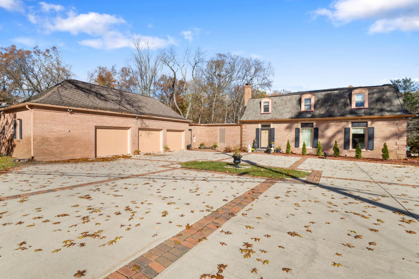 Portage, Kalamazoo, 49024, United States, 6 Bedrooms Bedrooms, ,4 BathroomsBathrooms,Residential,For Sale,1992500