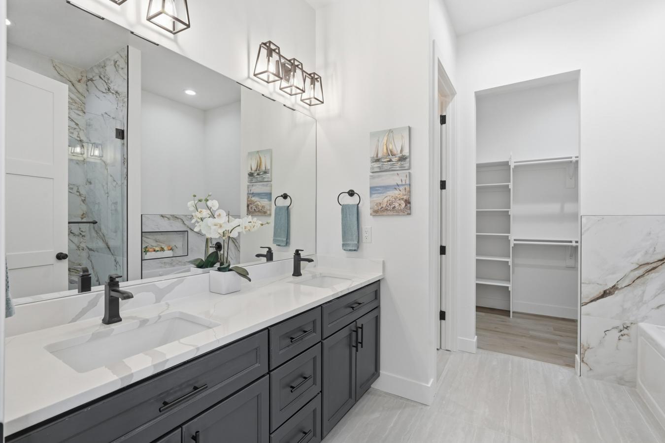 Keenesburg, Weld, 80643, United States, 5 Bedrooms Bedrooms, ,5 BathroomsBathrooms,Residential,For Sale,1992501