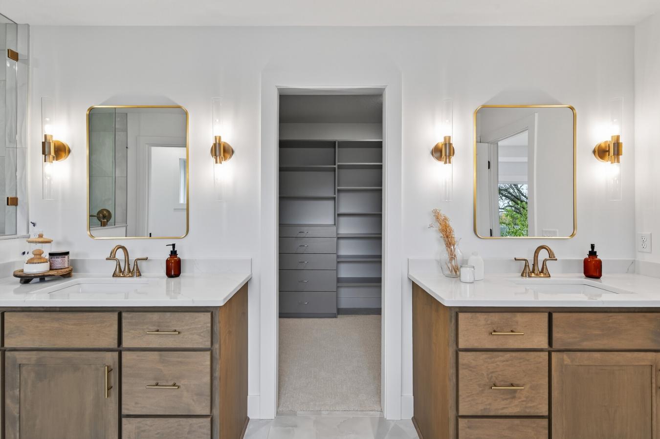 Edina, Hennepin County, 55410, United States, 6 Bedrooms Bedrooms, ,5 BathroomsBathrooms,Residential,For Sale,1992499