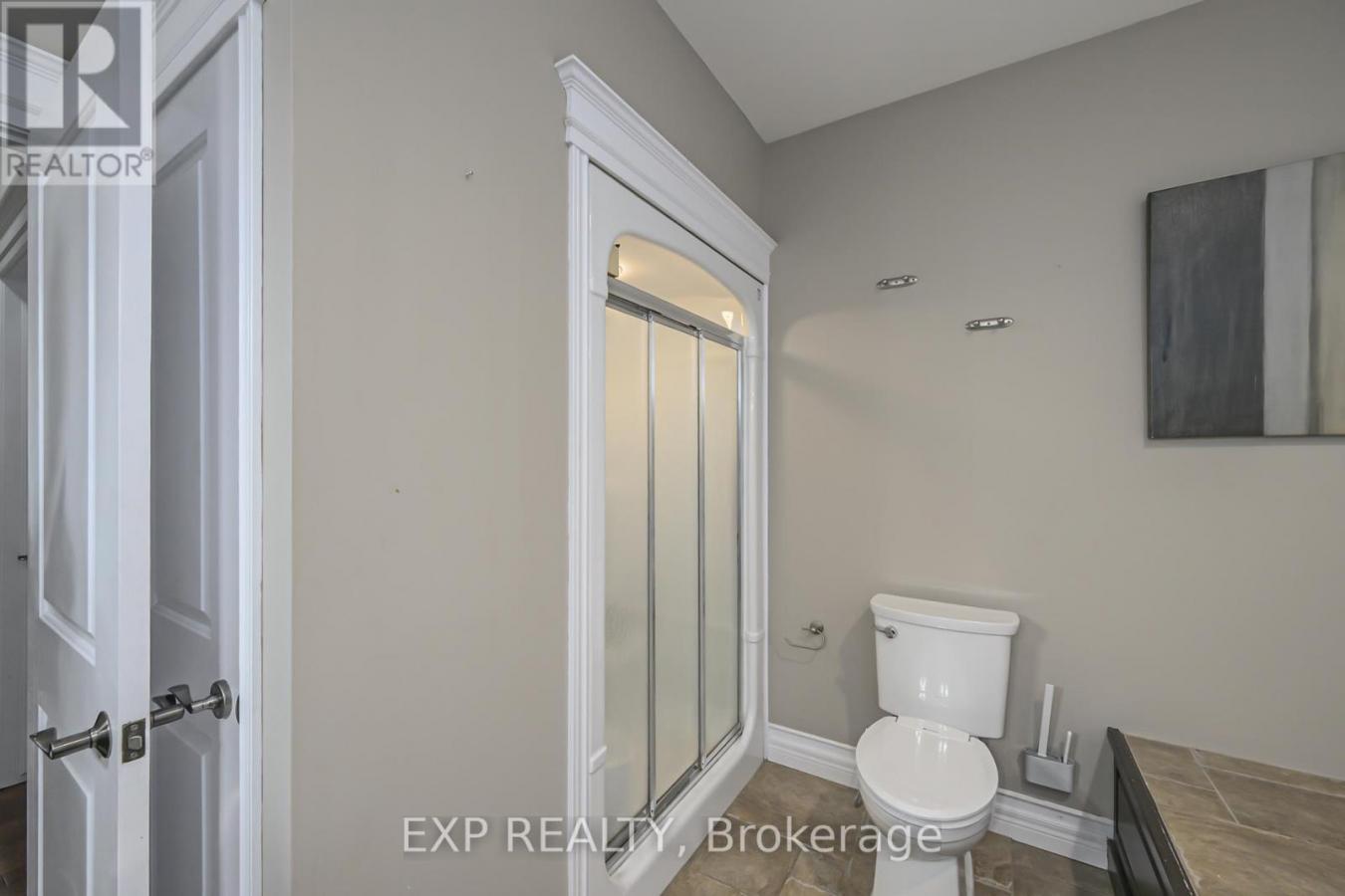 London East (East A), ON, N5Y5M4, Canada, 4 Bedrooms Bedrooms, ,4 BathroomsBathrooms,Residential,For Sale,1992498