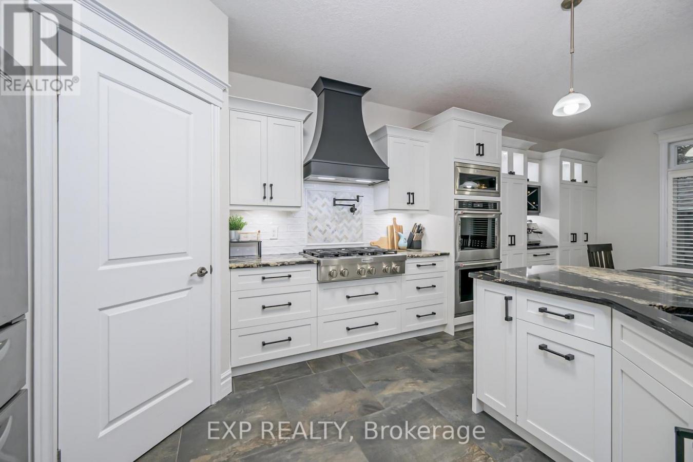 London East (East A), ON, N5Y5M4, Canada, 4 Bedrooms Bedrooms, ,4 BathroomsBathrooms,Residential,For Sale,1992498