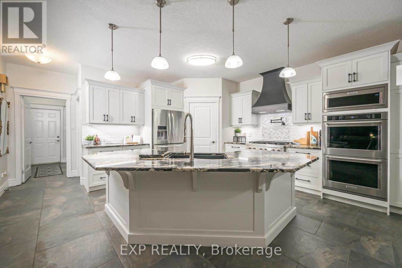 London East (East A), ON, N5Y5M4, Canada, 4 Bedrooms Bedrooms, ,4 BathroomsBathrooms,Residential,For Sale,1992498