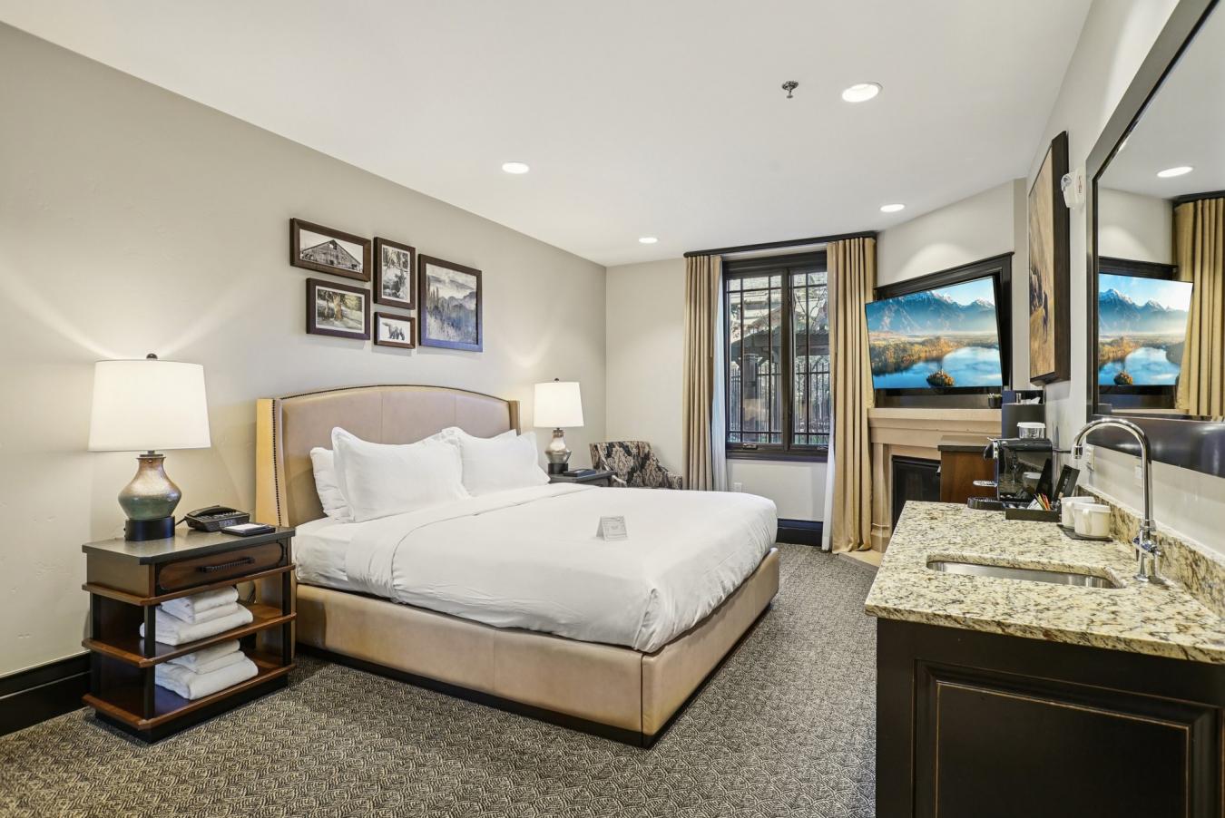 Park City, Utah, 84060, United States, 2 Bedrooms Bedrooms, ,2 BathroomsBathrooms,Residential,For Sale,1992497