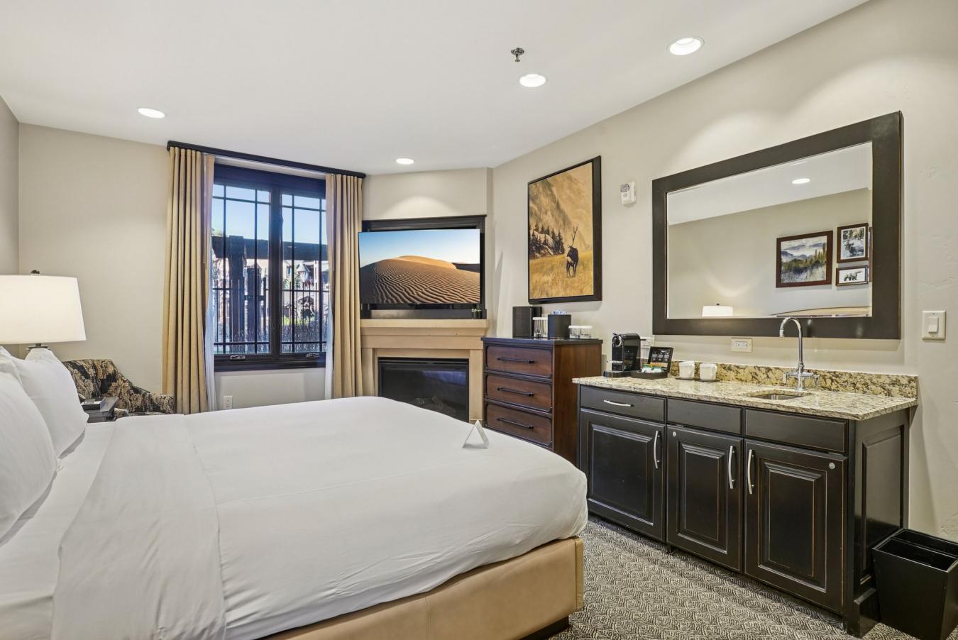 Park City, Utah, 84060, United States, 2 Bedrooms Bedrooms, ,2 BathroomsBathrooms,Residential,For Sale,1992497