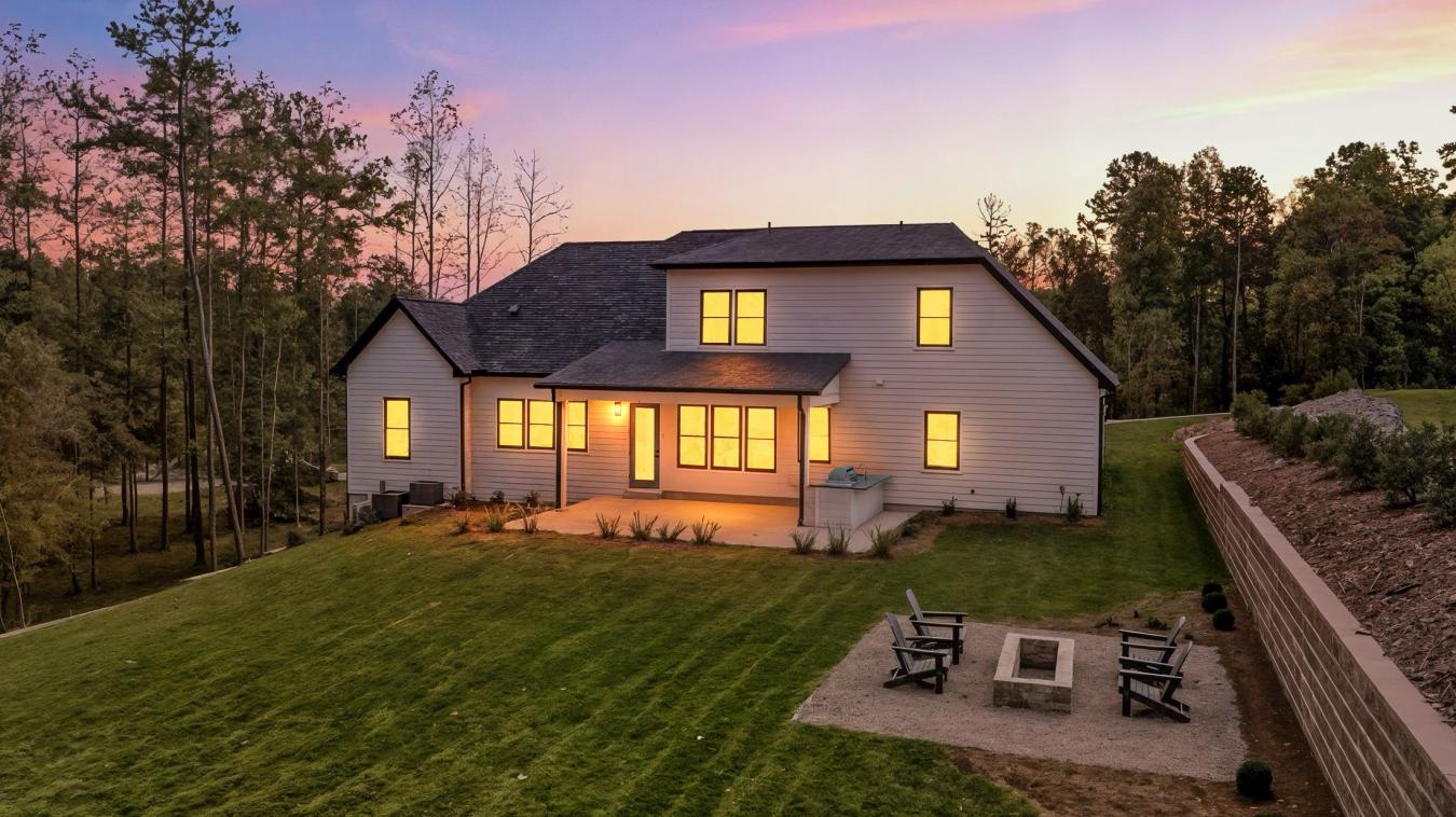 Granite Falls, Caldwell, 28630, United States, 4 Bedrooms Bedrooms, ,4 BathroomsBathrooms,Residential,For Sale,1990837