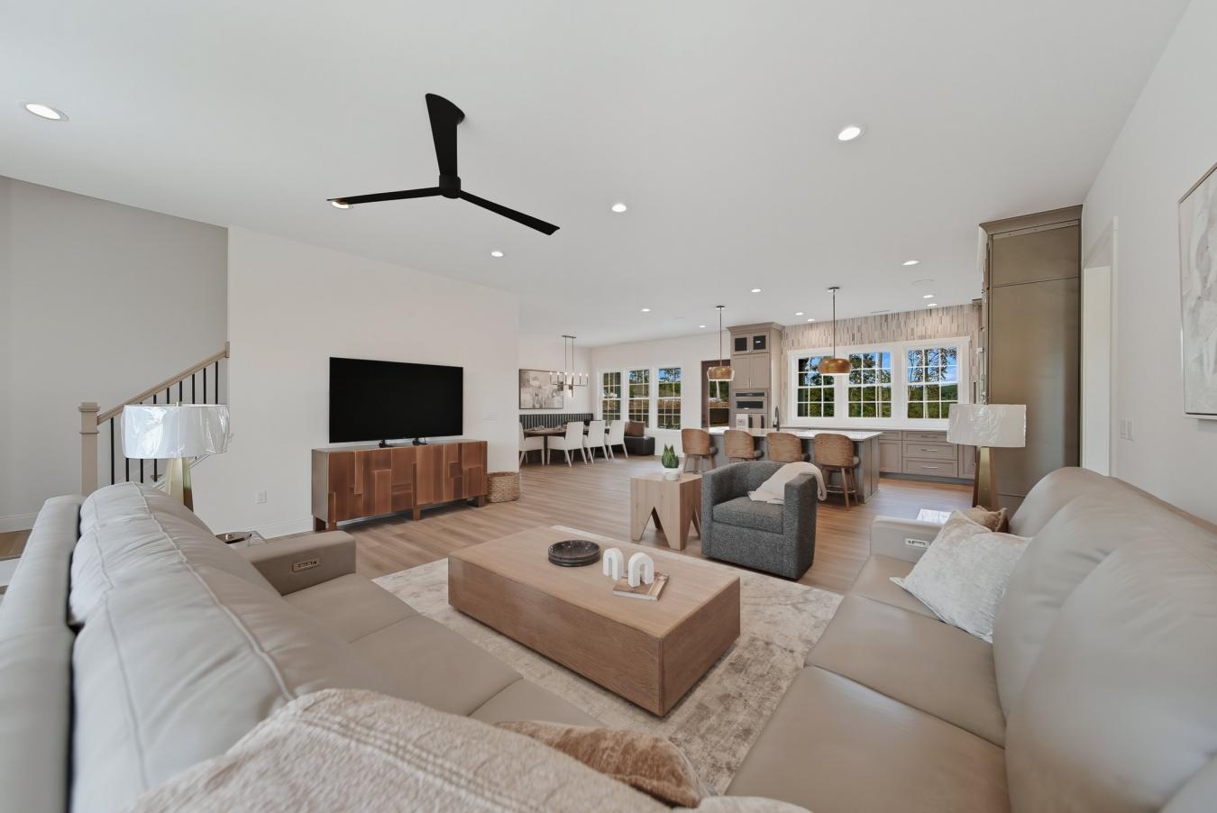 Granite Falls, Caldwell, 28630, United States, 4 Bedrooms Bedrooms, ,4 BathroomsBathrooms,Residential,For Sale,1990837