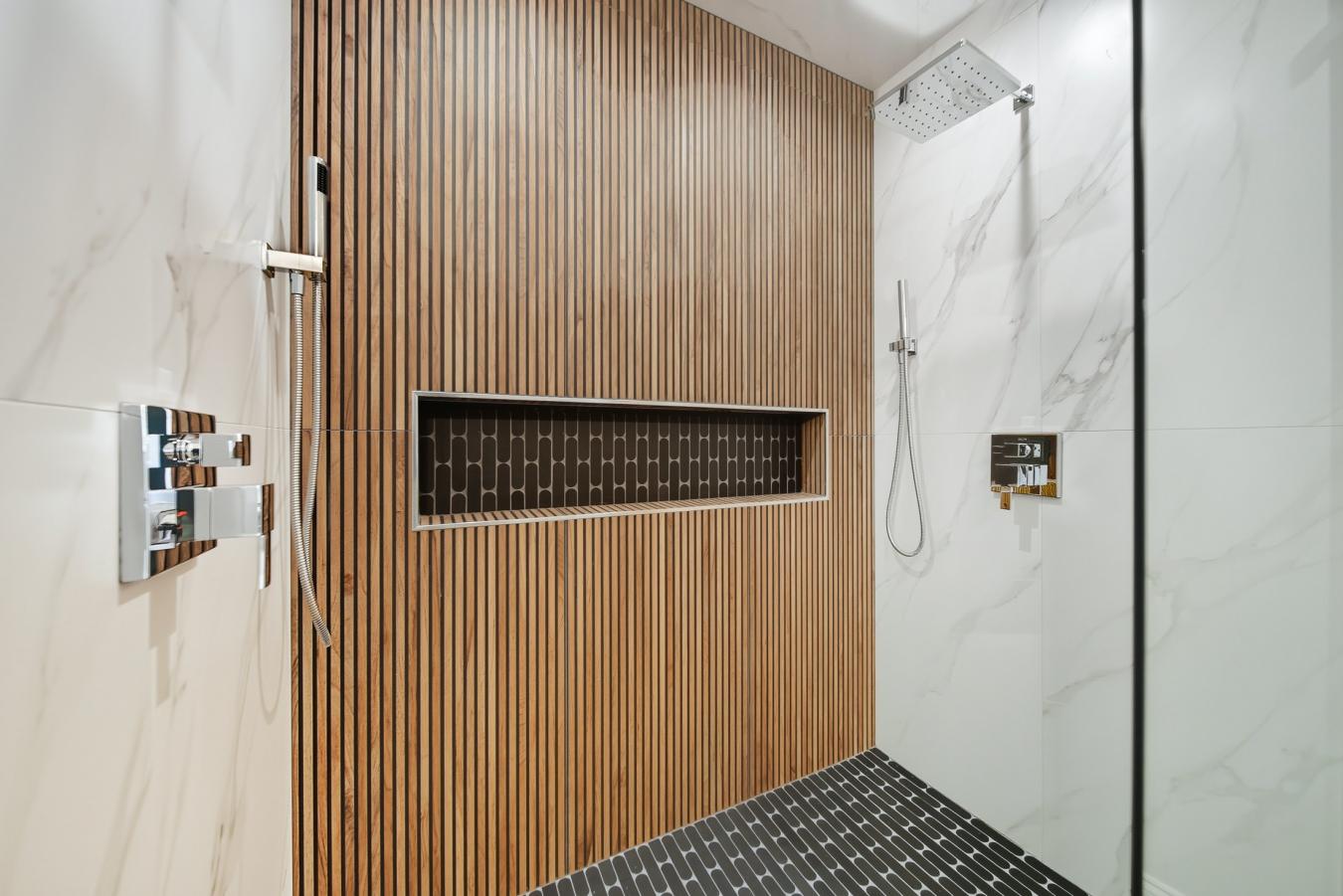 Granite Falls, Caldwell, 28630, United States, 4 Bedrooms Bedrooms, ,4 BathroomsBathrooms,Residential,For Sale,1990837