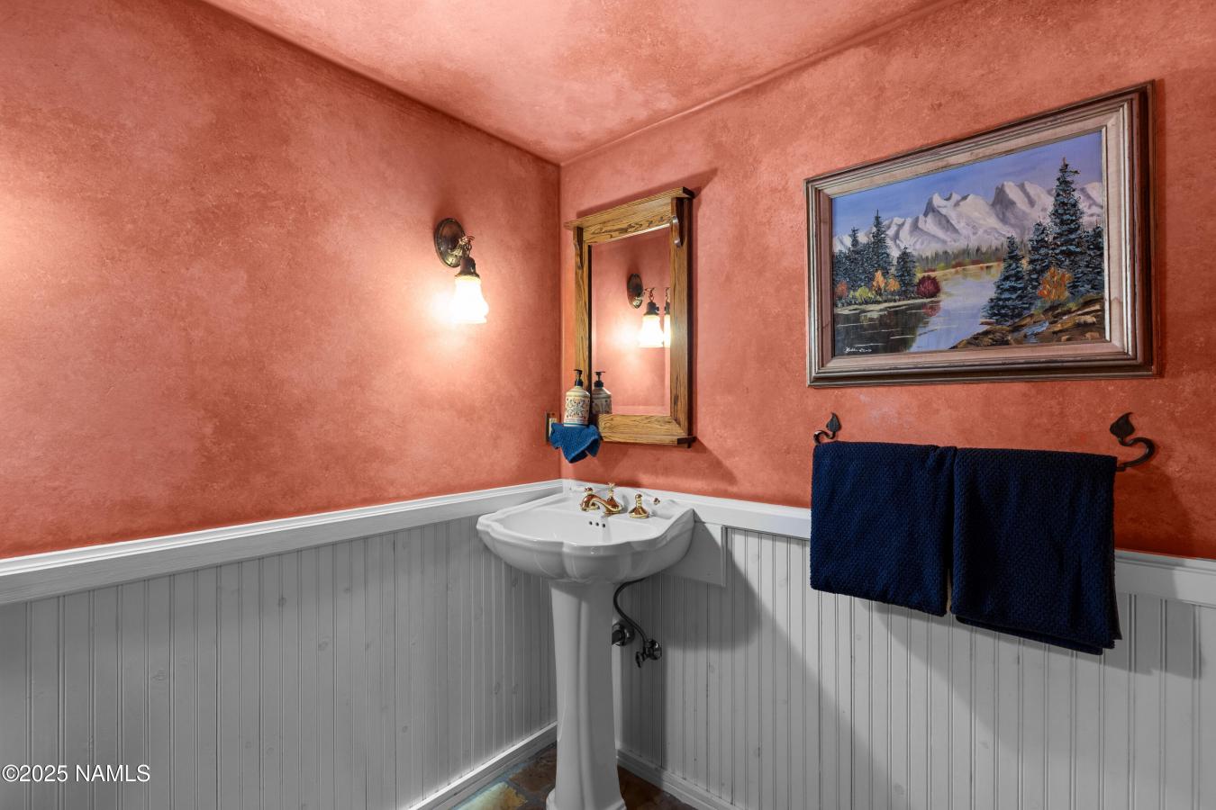 Flagstaff, Coconino, 86001, United States, 5 Bedrooms Bedrooms, ,3 BathroomsBathrooms,Residential,For Sale,1992493