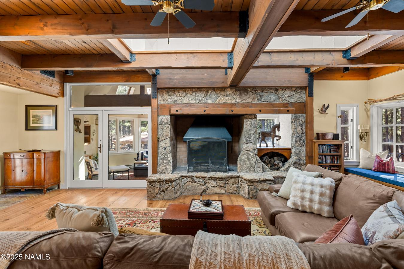 Flagstaff, Coconino, 86001, United States, 5 Bedrooms Bedrooms, ,3 BathroomsBathrooms,Residential,For Sale,1992493